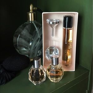 Viktor & Rolf FLOWERBOMB Travel Set