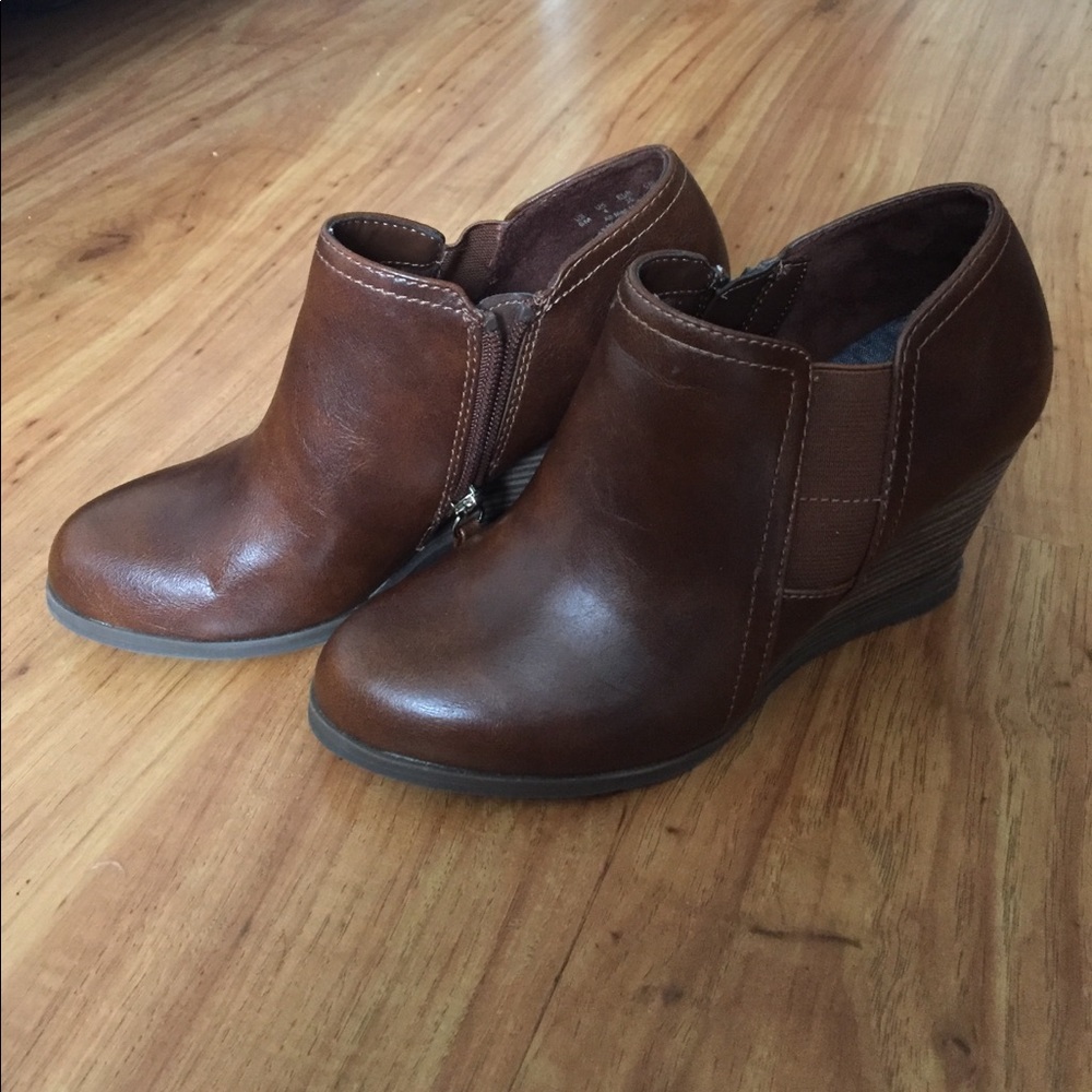 Dr. Scholl's Memory Foam Cool fit Booties