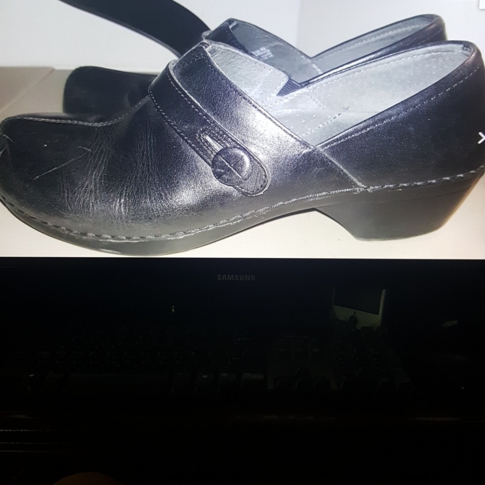 Dansko black clogs size 10