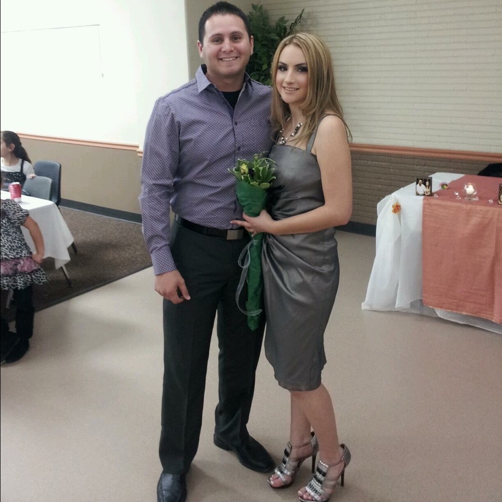 Men's long sleeve button down shirt!!