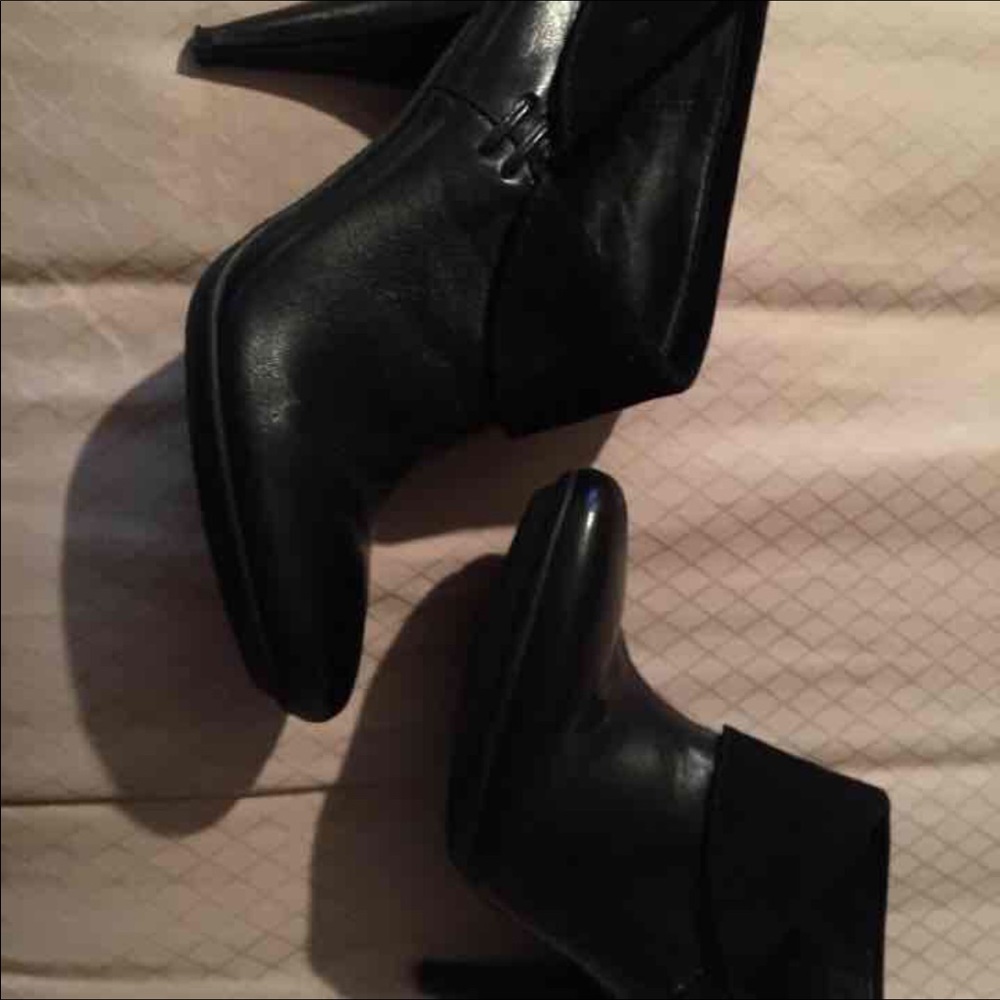 Coach size 6,5 worn only once perfect condition!