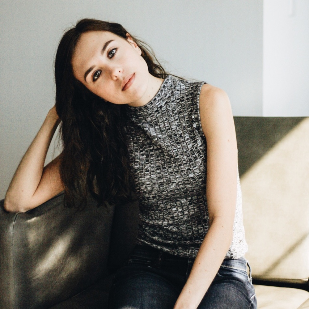 Meet your posher, Rhianon