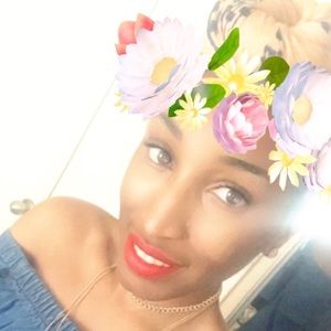 Meet your Posher, Angelica