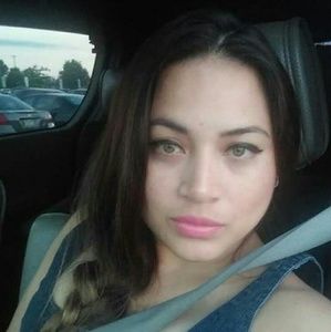 Meet your Posher, Isabel