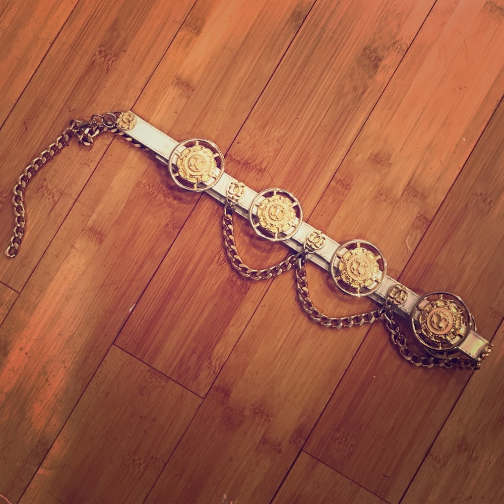 Vintage gold chain & pendant belt, 28"-38.5"