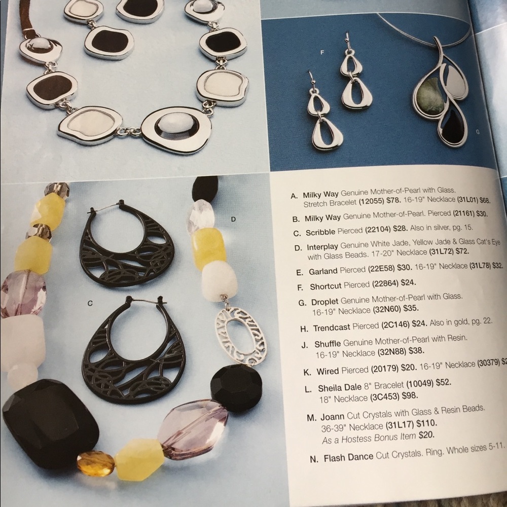 Lia Sophia interplay necklace