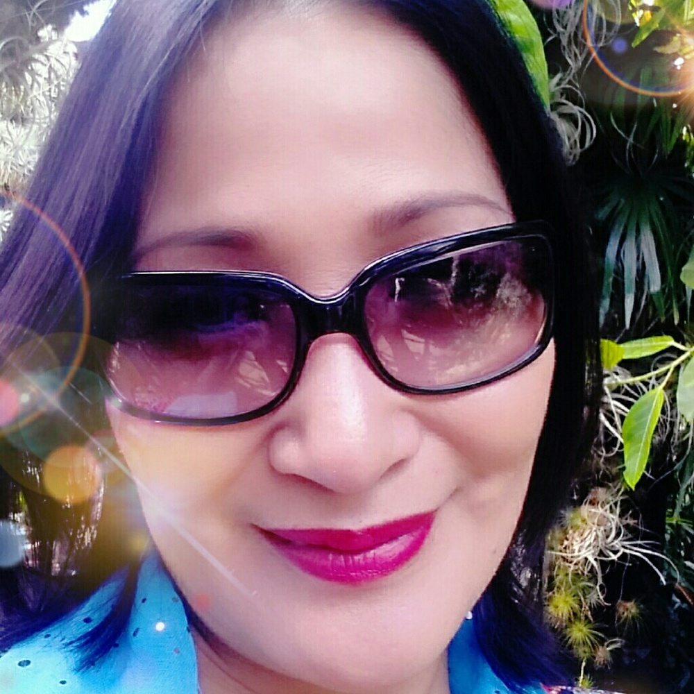 Meet your Posher, Myrna