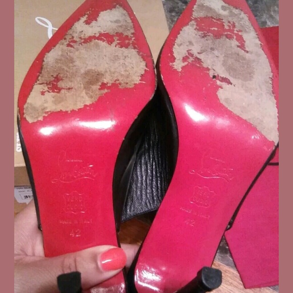 SOLD! Christian Louboutin - Picture 3 of 5