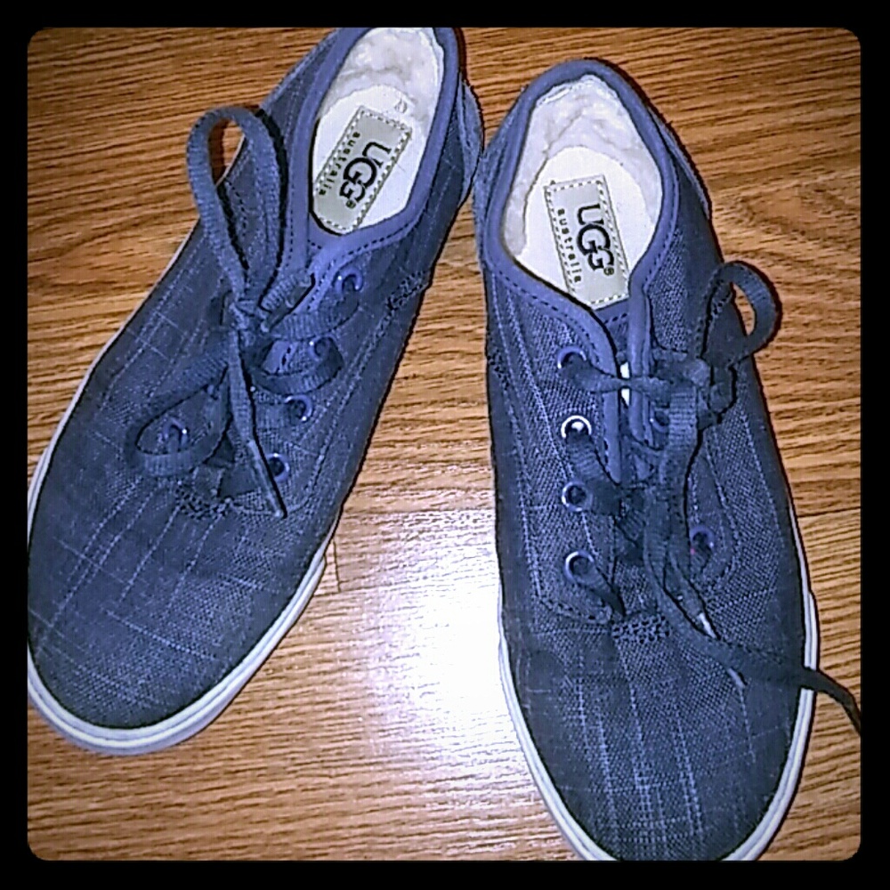UGG Sneakers