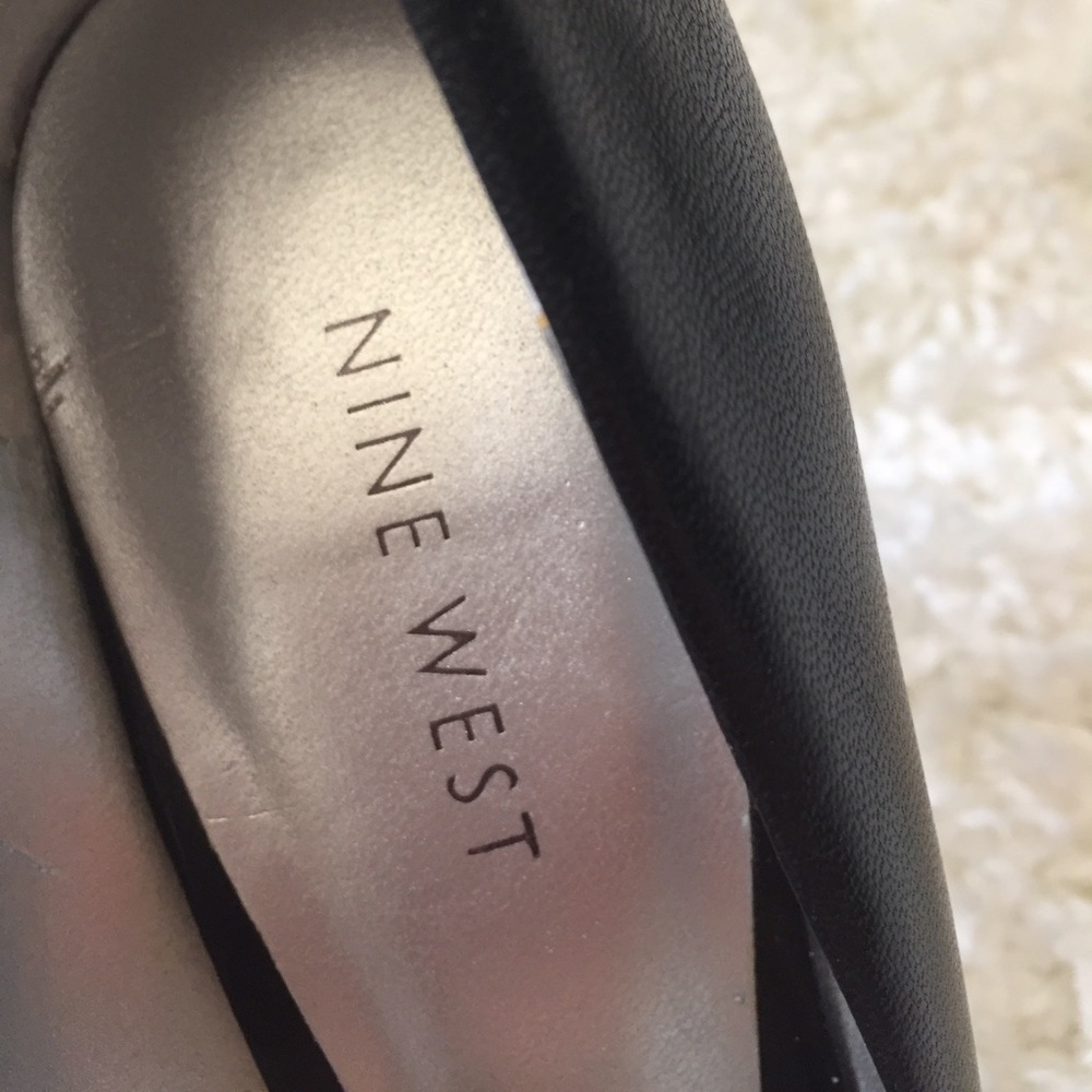 Nine West shoes - Picture 2 of 3