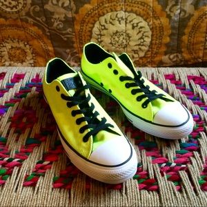 Lime green Converse All Stars - Men size 9