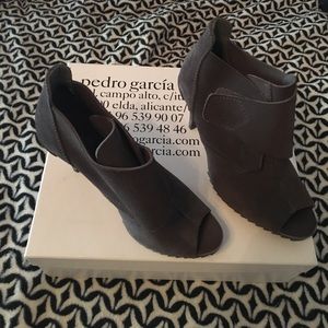 Pedro Garcia peep toe bootie