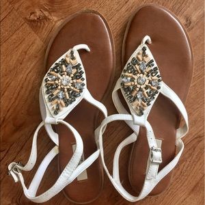 SimplyVera by Vera Wang white and beaded sandals