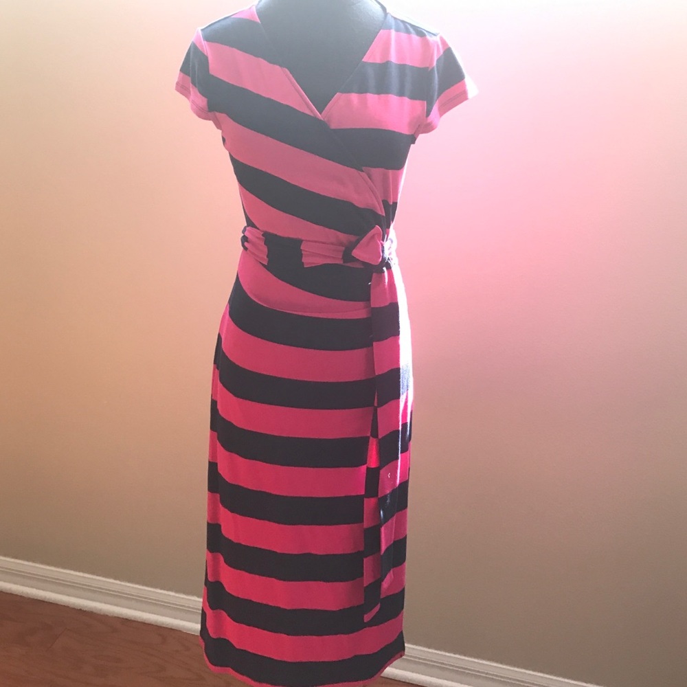 Classic wrap dress! 👗