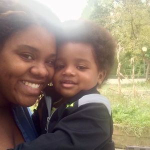 Meet your Posher, Akos