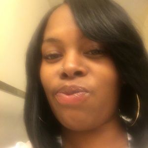 Meet your Posher, Deshonda