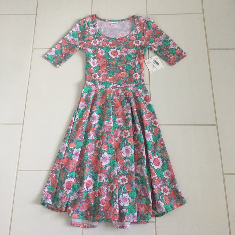 LuLaRoe Nicole Dress size small