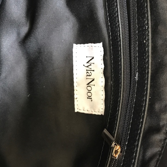 Nyla Noor black leather handbag! - Picture 3 of 4