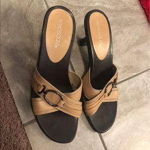 Aerosols small heel sandal