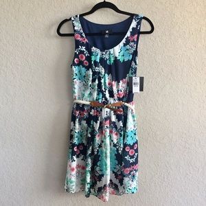 Sleeveless floral summer dress