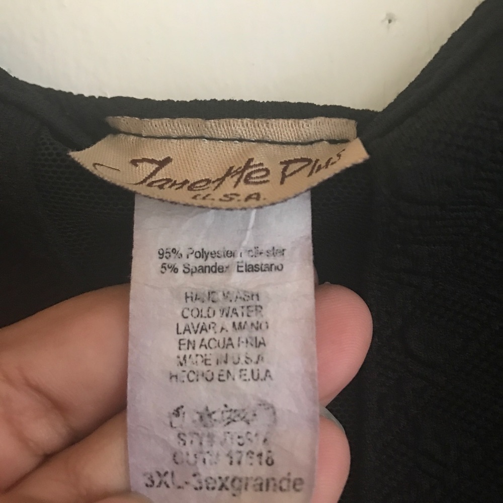PLUS PEPLUM TOP - Picture 4 of 4