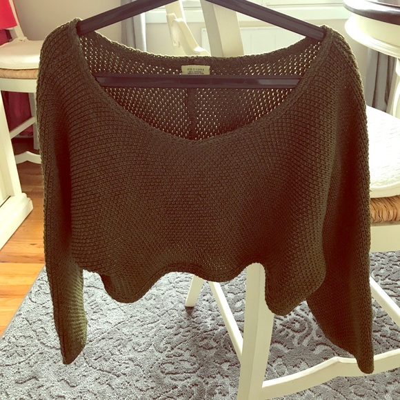 ModCloth Sweaters - Green crop top sweater