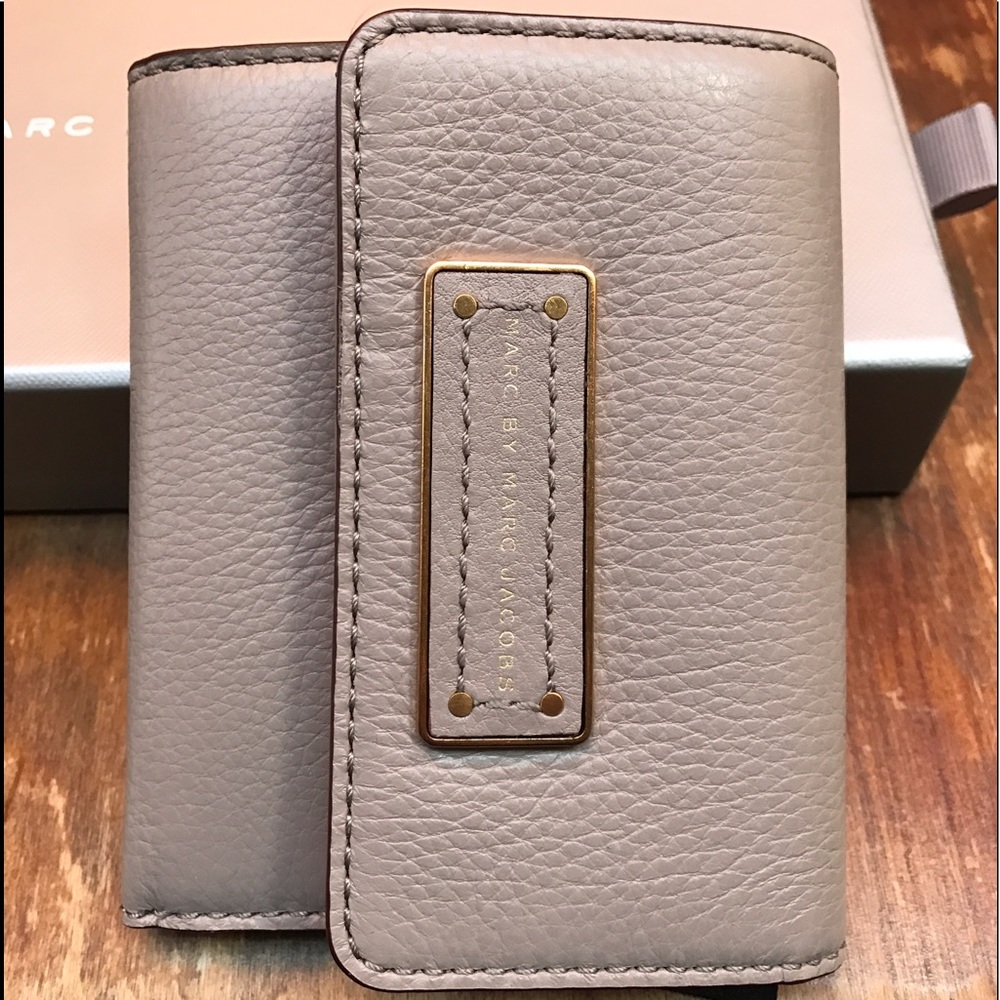 💥💥SOLD💥💥Marc by marc Jacobs wallet - Picture 3 of 6