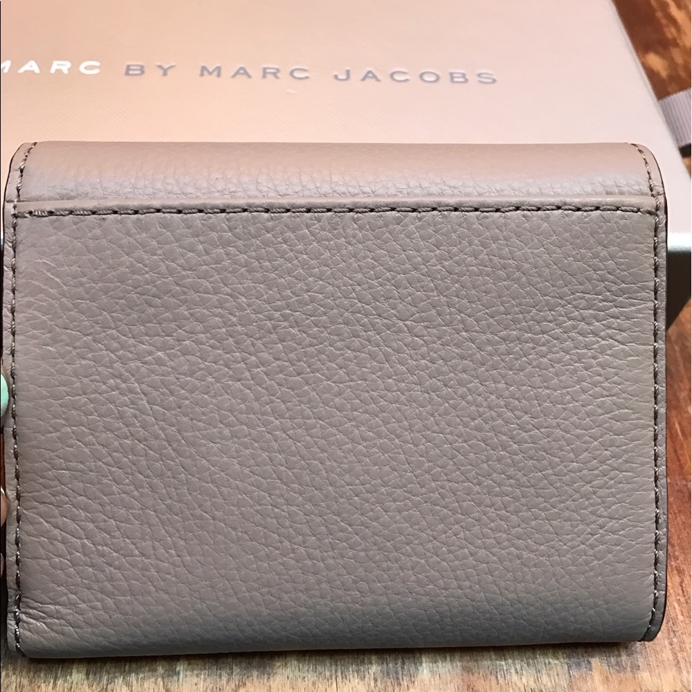 💥💥SOLD💥💥Marc by marc Jacobs wallet - Picture 4 of 6