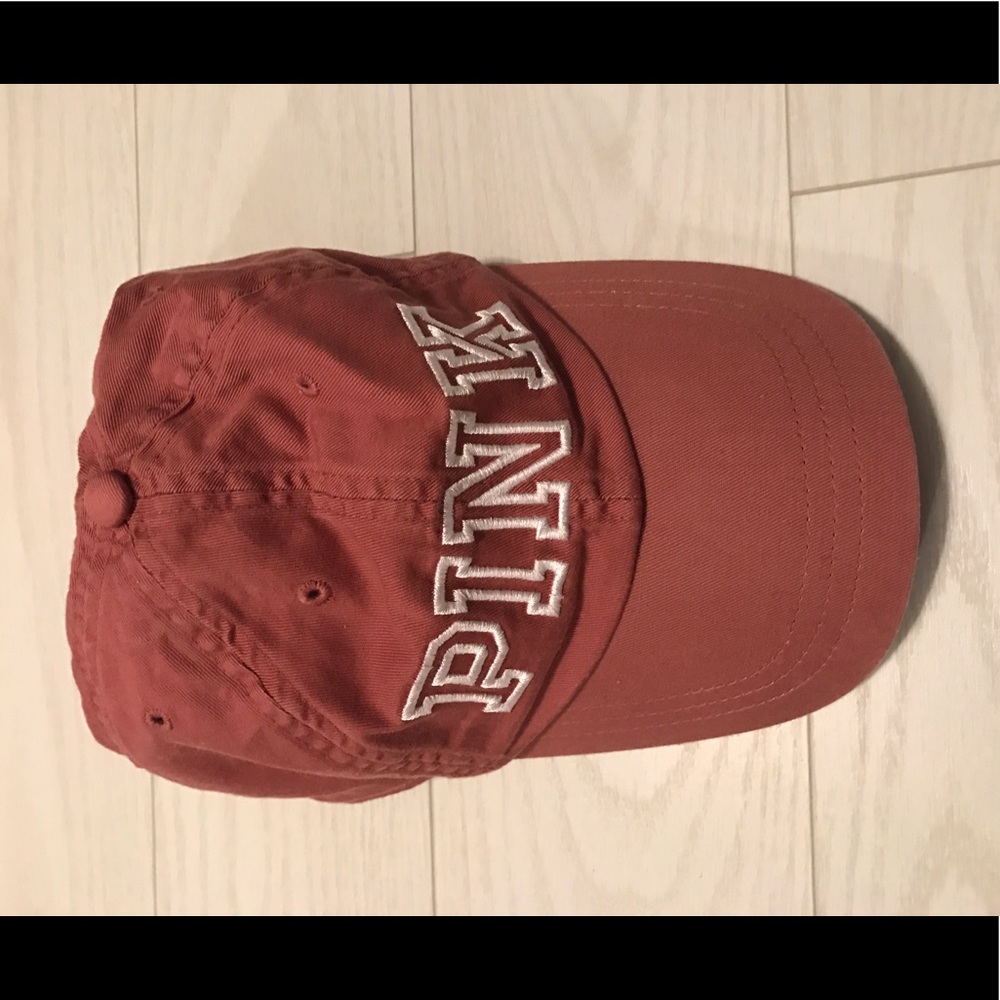 Victoria's Secret hat 😊