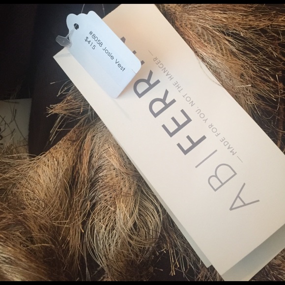 Faux Fur VEST Abi Ferrin Josie (#27) - Picture 5 of 7