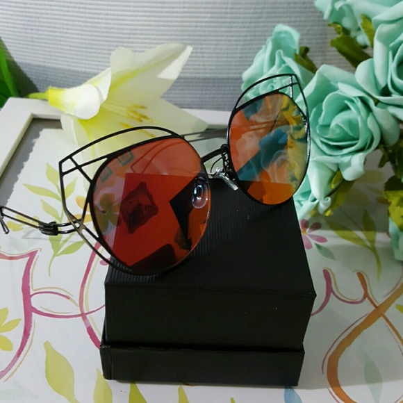 HIGH QUALITY CAT EYE MIRROR VINTAGE  SUNGLASSES - Picture 3 of 4