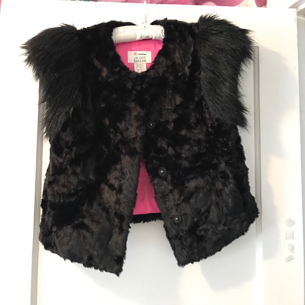 FLASH SALE!! Black faux fur vest