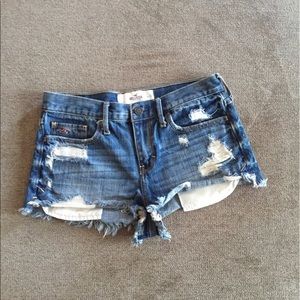 Hollister Mid-rise Cut Off Shorts