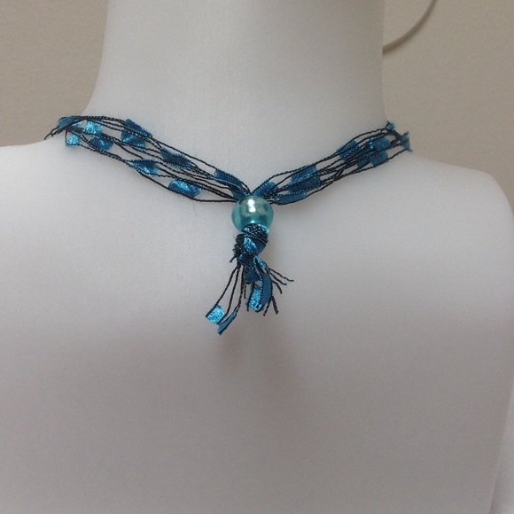 Beaded Crochet Necklace - Picture 5 of 8