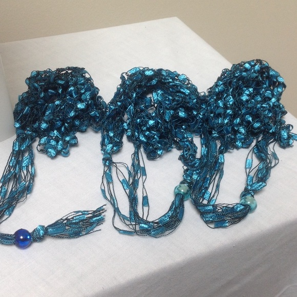 Beaded Crochet Necklace - Picture 6 of 8