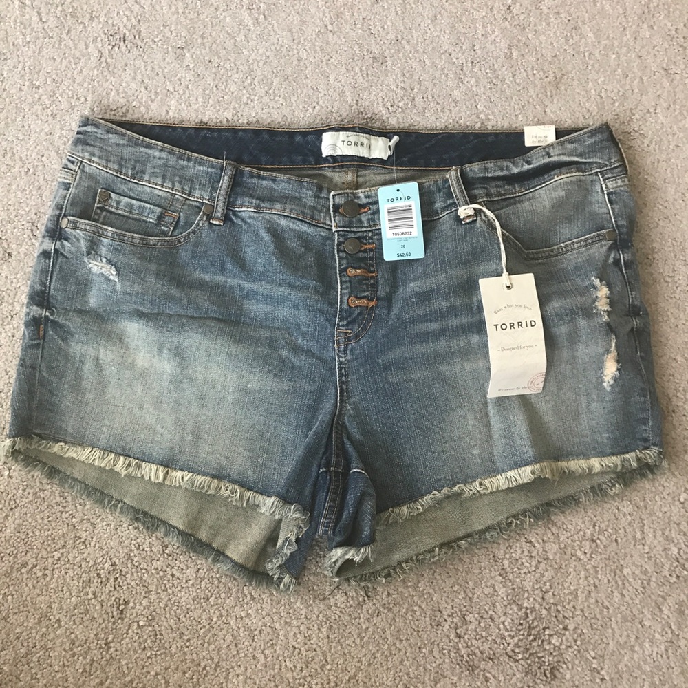 NWT - TORRID DENIM SHORTS