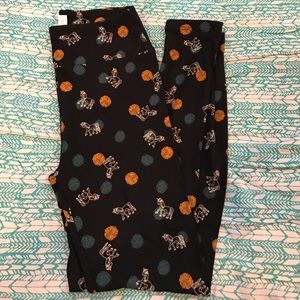 ONE SIZE NEW LULAROE LEGGINGS