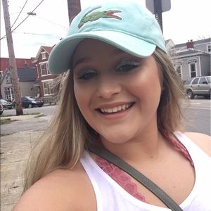 Meet your Posher, Erica