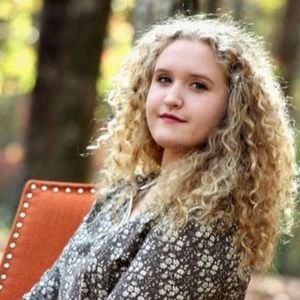 Meet your Posher, Alexandra