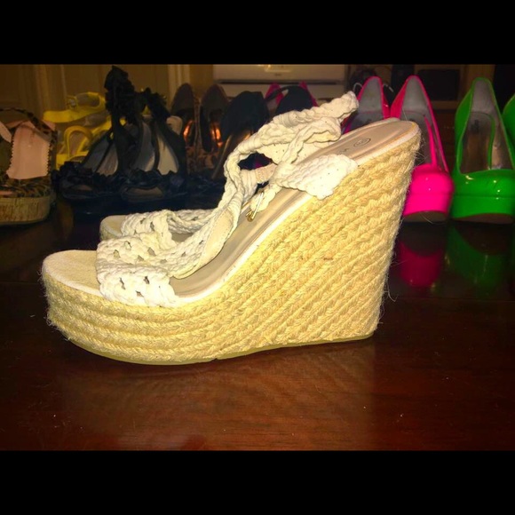 ‼️SOLD‼️ - Picture 3 of 7