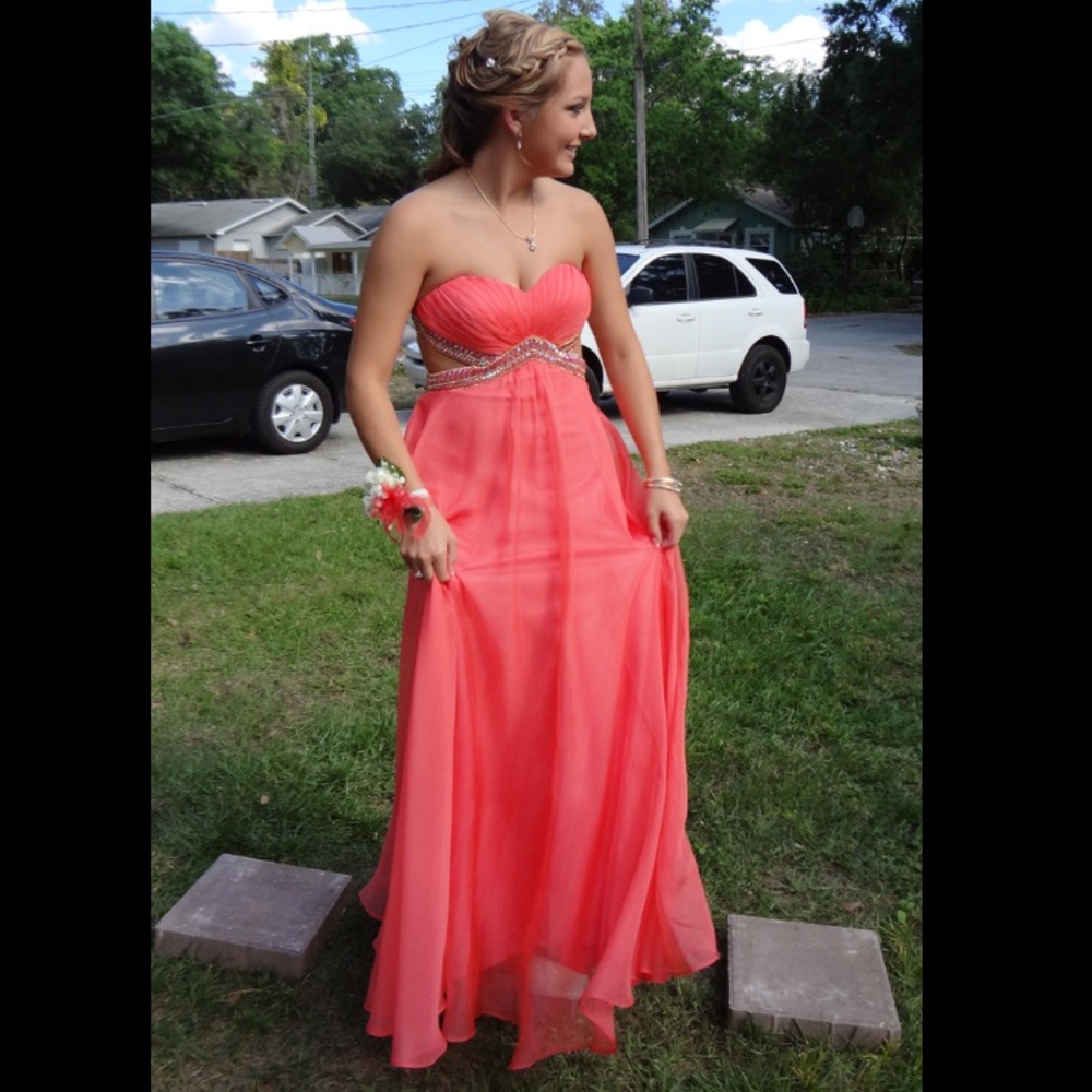 Gorgeous Prom gown