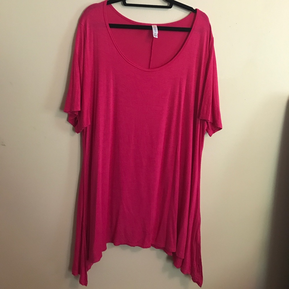 Gorgeous LuLaRoe Perfect T
