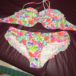 Victoria secret bathing suit set