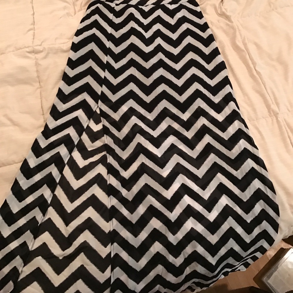 Black and white long skirt