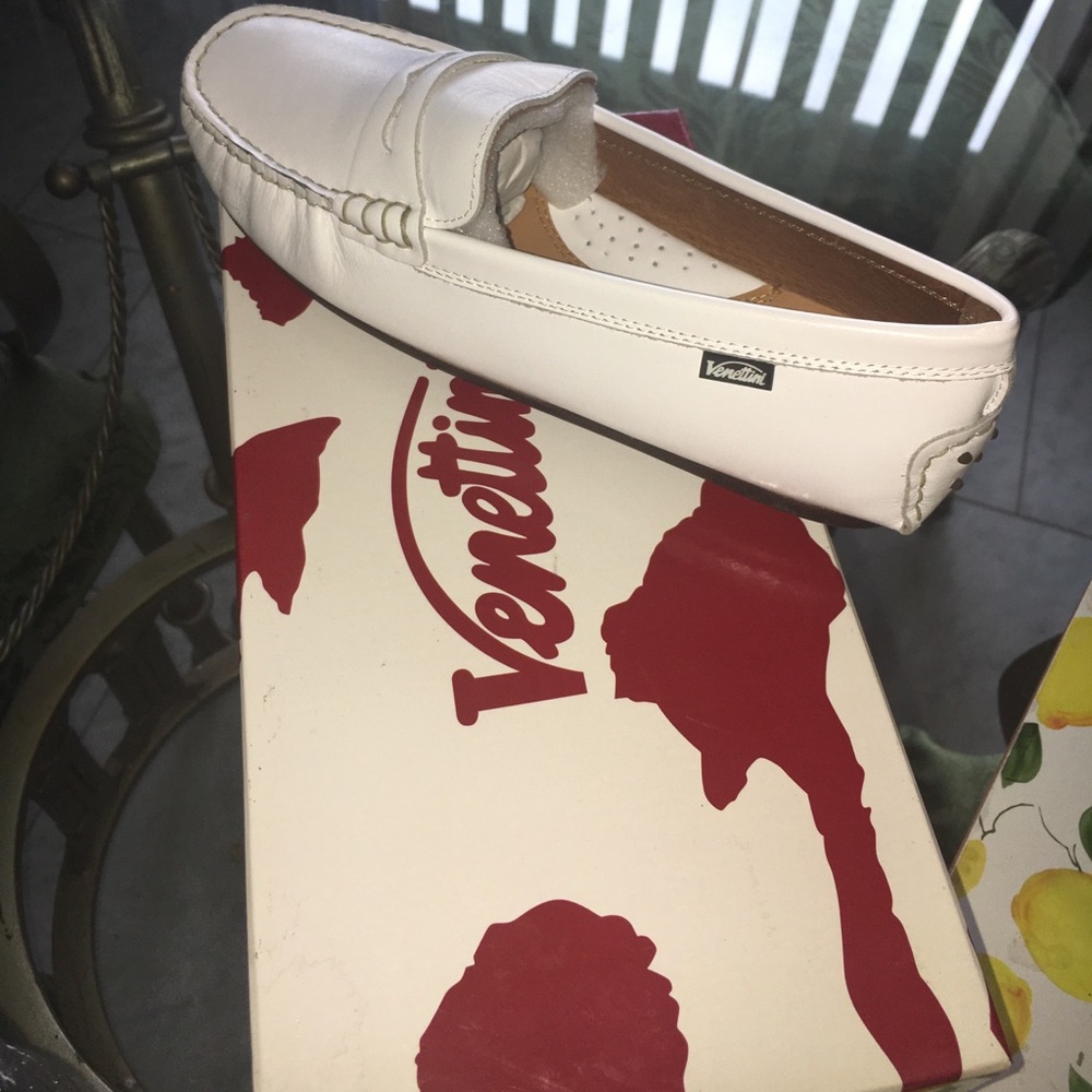 Boy size 5y loafers