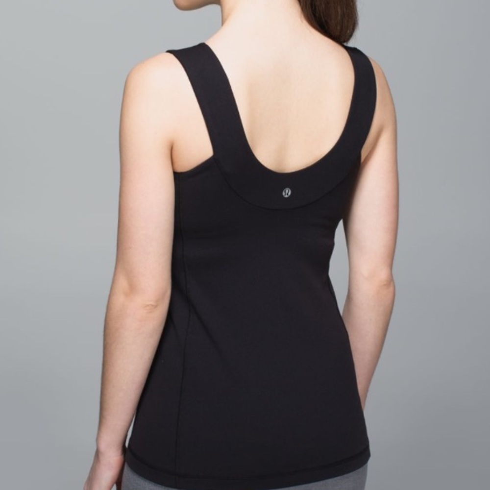 Lululemon black size 10 scoop back tank