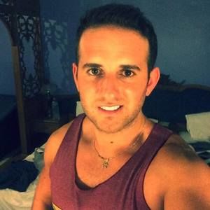 Meet your Posher, Tomer