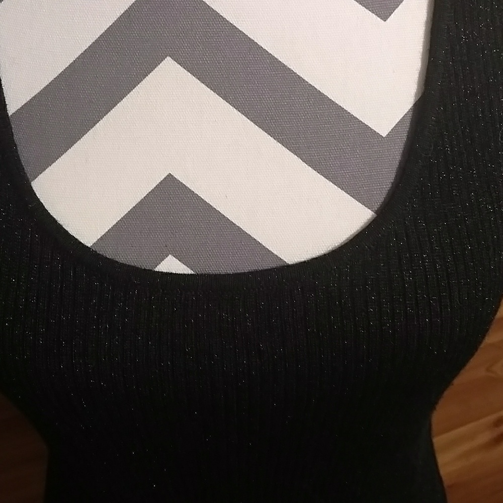 Coolwear Tank Top - Picture 3 of 3
