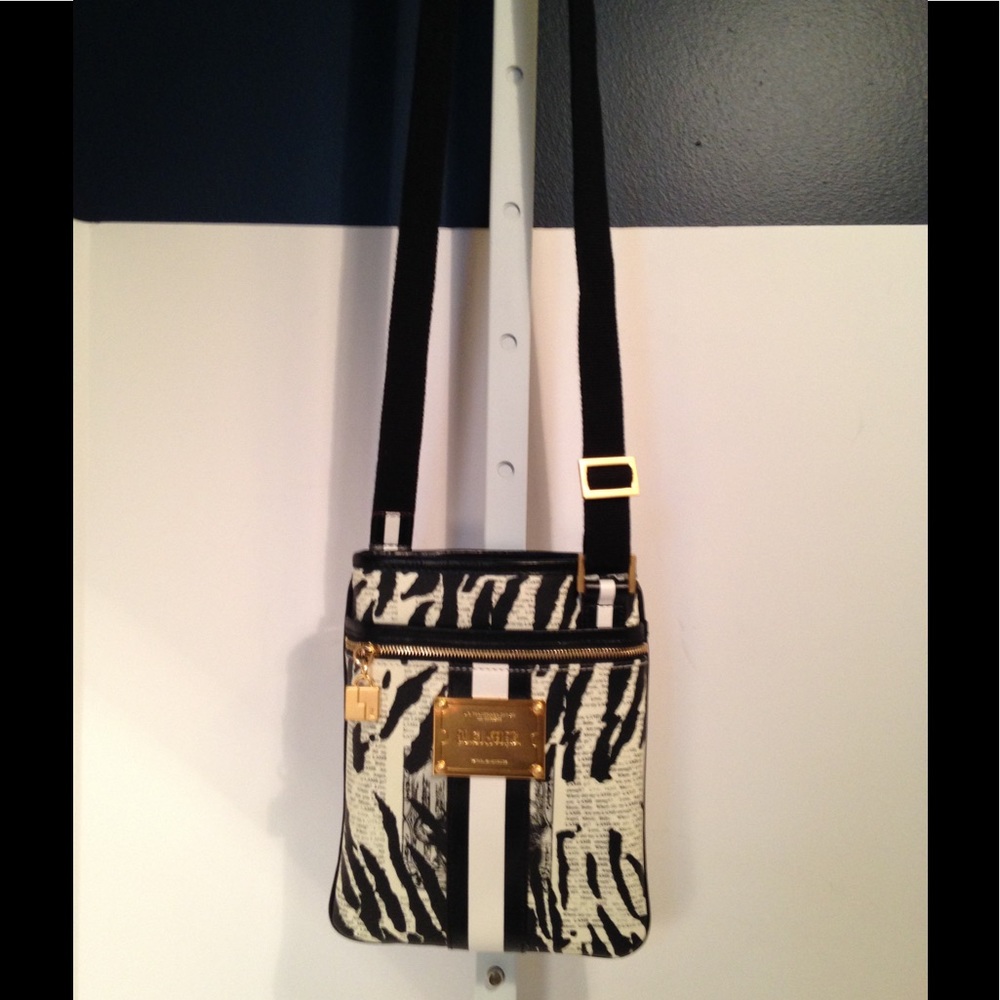 ❌SOLD❌L.A.M.B. Mandalay Crossbody - Picture 4 of 8