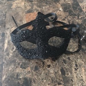 Masquerade mask